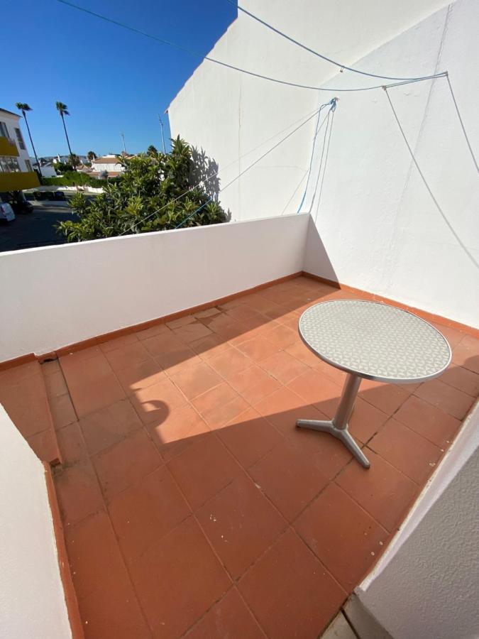 Summer House, Only 2 Minutes To The Beach In Vilamoura! Villa Exteriör bild